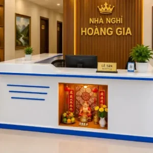 Quầy lễ tân có bàn thờ ông Địa nhựa Ecoplast HĐ-QLT12